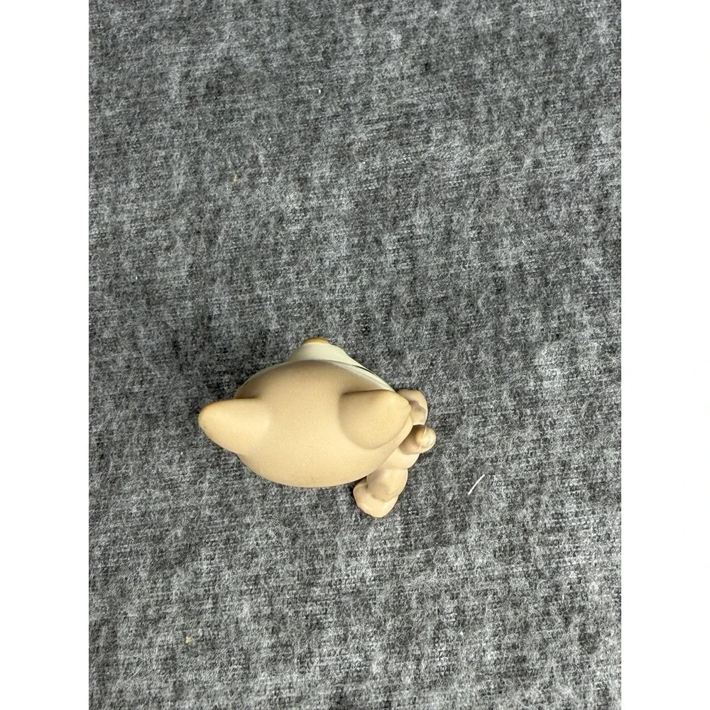 Hasbro Littlest Pet Shop Beige Husky Dog 358 Mini Figure 2006 Green Eyes LPS Toy